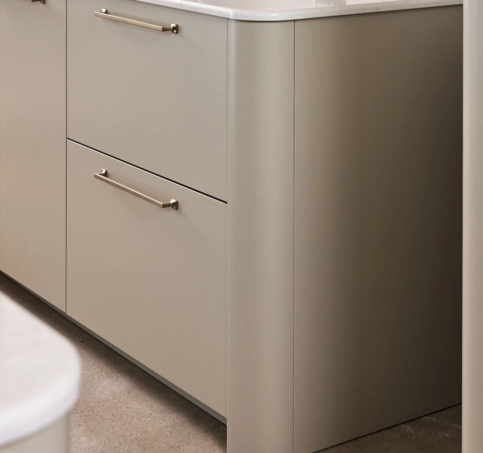 Ithaca model in platinum oak